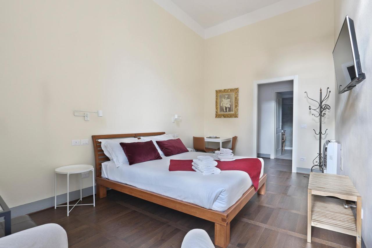 Apt. Melograno - Pauline Suites, Palazzo Borghese Firenze Bagian luar foto