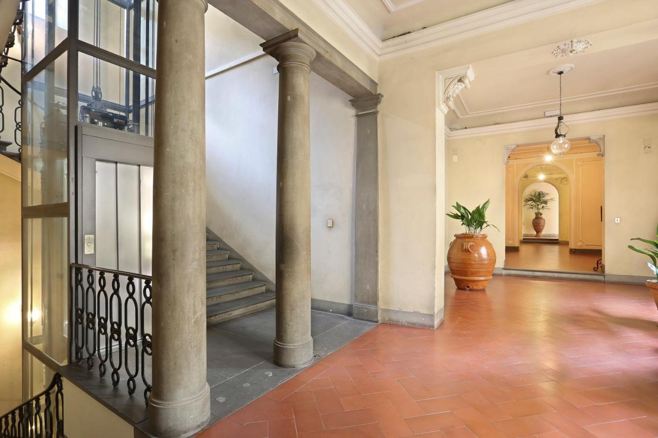 Apt. Melograno - Pauline Suites, Palazzo Borghese Firenze Bagian luar foto